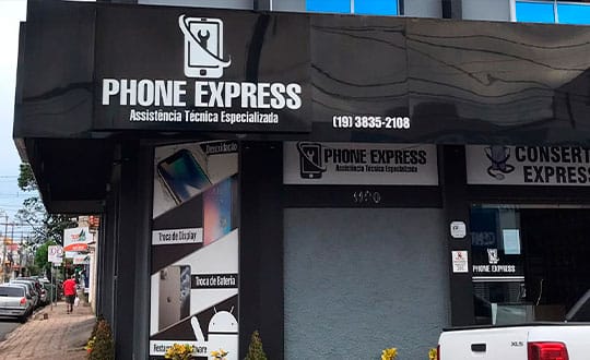 Fachada lateral Phone Express Centro Indaiatuba